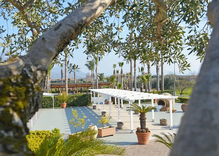 Perla Hotel & Garden